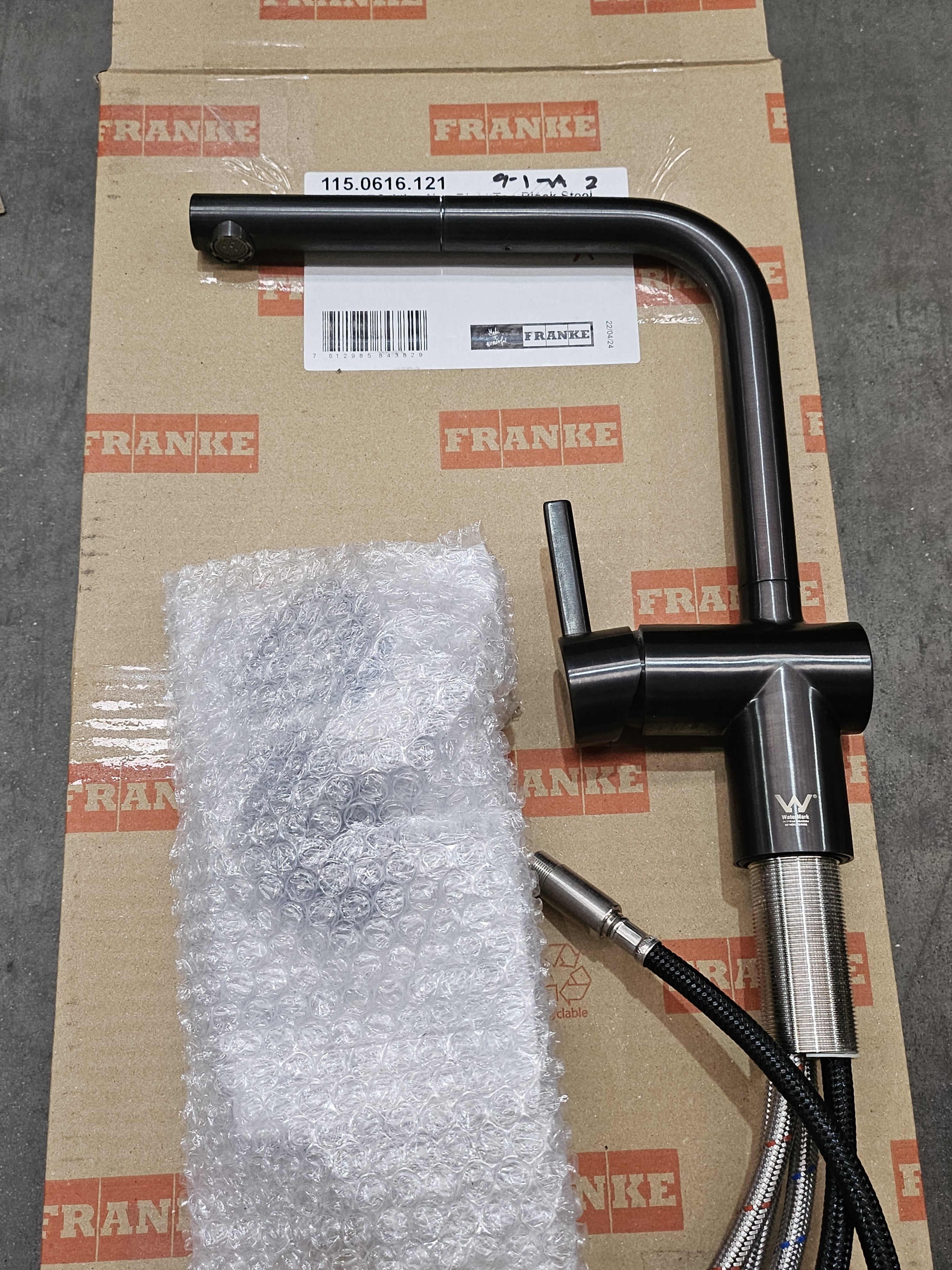 Franke Atlas Neo TA9701BS Pull Out Black Steel Tap